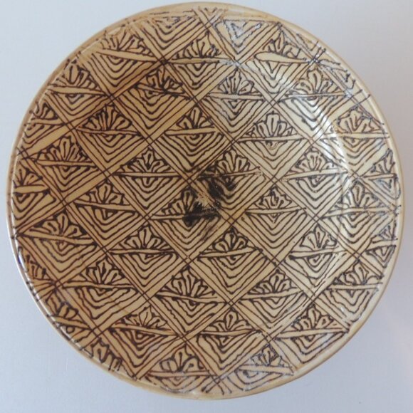 Round Brown and Tan Graphic Pattern Moroccan Plate - Picture 1 of 4